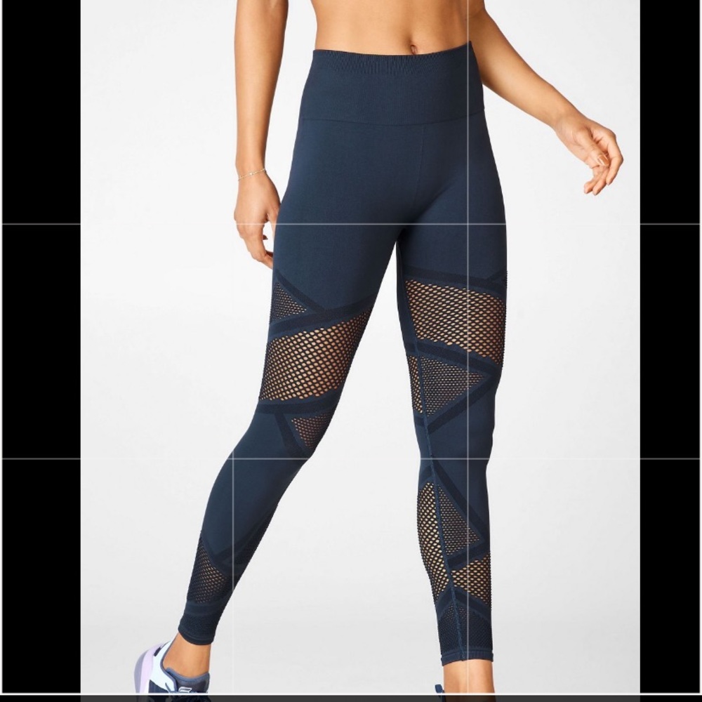 Fabletics 7/8 mosaic high waisted leggings